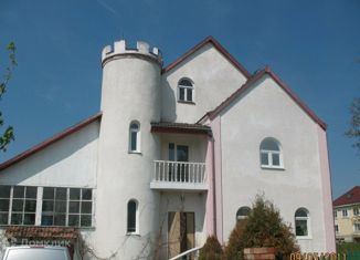 Продаю дом, 315 м2, поселок Нагорное