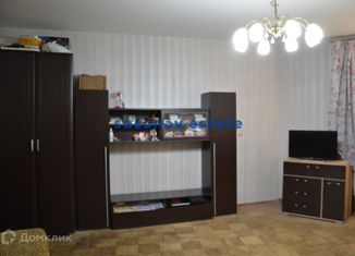 Продам 3-комнатную квартиру, 120 м2, Санкт-Петербург, 8-я линия Васильевского острова, 85, 8-я линия Васильевского острова