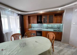 Сдаю в аренду трехкомнатную квартиру, 124 м2, Норильск, улица Кирова, 3/8