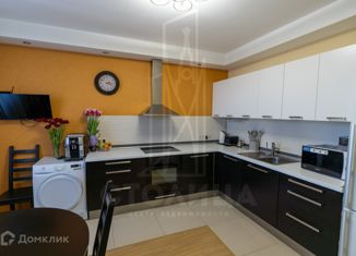 Продажа 3-ком. квартиры, 87 м2, Екатеринбург, улица Соболева, 19, ЖК Аврора