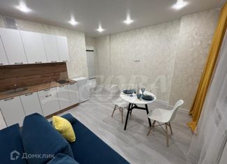 Продаю 1-ком. квартиру, 35 м2, Тюмень, улица Новосёлов, 107, ЖК Москва