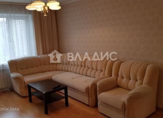 Сдаю трехкомнатную квартиру, 66.8 м2, Тюменская область, 6-й микрорайон, 37