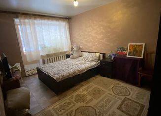 Продаю двухкомнатную квартиру, 44 м2, посёлок Ждановский, Школьная улица, 2