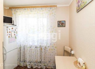 Продается 2-комнатная квартира, 52 м2, поселок Новотуринский, поселок Новотуринский, 10