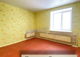Продается однокомнатная квартира, 28.5 м2, Соликамск, проспект Ленина, 33