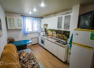 Продам 2-комнатную квартиру, 42.6 м2, Свердловская область, улица Молодёжи, 80
