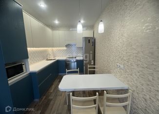 Сдам в аренду двухкомнатную квартиру, 68.5 м2, посёлок Путёвка, микрорайон Мегаполис-парк, 16к2