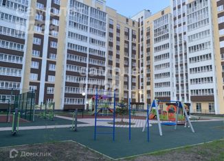 Продается двухкомнатная квартира, 62.5 м2, Вологда, Ленинградская улица, 108