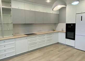 Продажа 3-ком. квартиры, 104.1 м2, Волгоград, бульвар 30-летия Победы, 32, район Семь Ветров