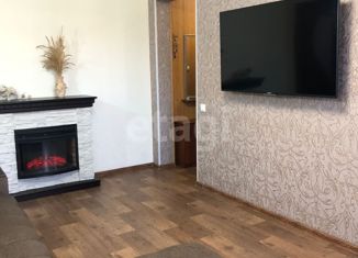 Продаю 3-комнатную квартиру, 50 м2, Нефтеюганск, 8-й микрорайон, 13