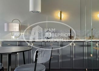 Продаю 1-ком. квартиру, 52 м2, Пермь, улица Борчанинова, 50, Ленинский район