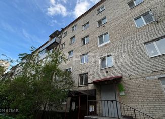 Двухкомнатная квартира на продажу, 39.8 м2, Тюменская область, улица Александра Матросова, 27