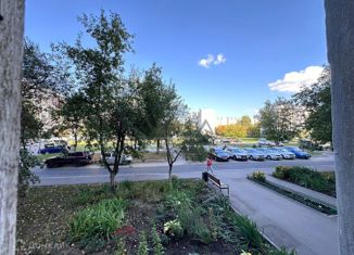 Продаю 2-комнатную квартиру, 55.7 м2, Татарстан, проспект Чулман, 18