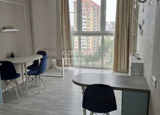 Продается 2-комнатная квартира, 70 м2, Краснодар, улица Карякина, 5к2, улица Карякина