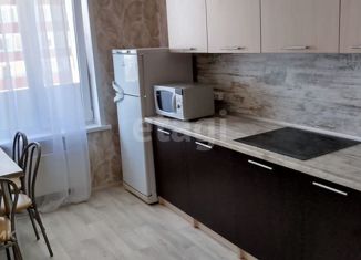 Сдам в аренду 1-ком. квартиру, 38 м2, Новосибирск, улица Галущака, 15