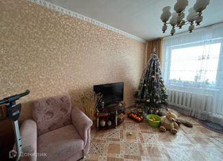 Продаю 4-комнатную квартиру, 79.9 м2, Сосновоборск, улица Ленинского Комсомола, 22