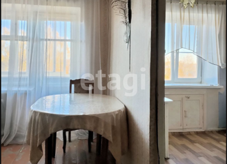 Продам трехкомнатную квартиру, 55.9 м2, Альметьевск, улица Ленина, 92