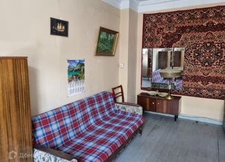 Продается 2-комнатная квартира, 48.8 м2, Екатеринбург, улица Баумана, 20, метро Проспект Космонавтов