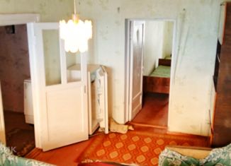 Продаю 2-ком. квартиру, 42 м2, посёлок городского типа Орджоникидзе, улица Нахимова, 22