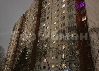 Продается 3-ком. квартира, 74 м2, Москва, улица Крылатские Холмы, 35к4, метро Крылатское