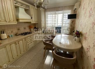 Продаю 3-ком. квартиру, 90 м2, Ростов-на-Дону, Советский район, 2-я Краснодарская улица, 143