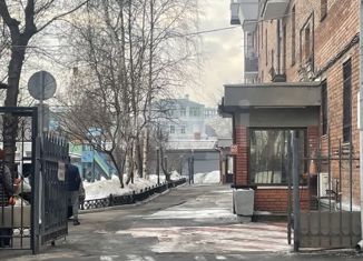 Продаю 1-комнатную квартиру, 35.7 м2, Москва, метро Крестьянская застава, Дербеневская улица, 1