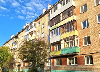 Продаю трехкомнатную квартиру, 57.6 м2, Пермский край, Хабаровская улица, 143