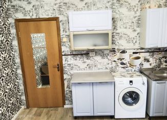 Продам комнату, 35 м2, Тобольск, 4-й микрорайон, 29Б