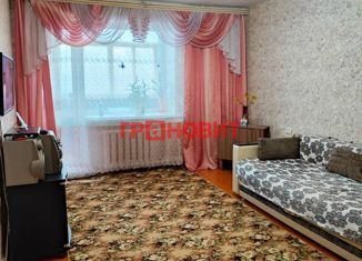 Продам 2-комнатную квартиру, 47.3 м2, Новосибирск, Звёздная улица, 11