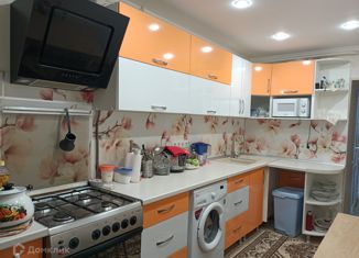 Продам четырехкомнатную квартиру, 70.5 м2, Темрюк, улица Декабристов