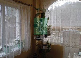 Продаю дом, 224.7 м2, посёлок городского типа Куйбышево, улица Маршала Жукова, 36