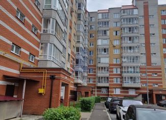 Продаю 2-комнатную квартиру, 52.3 м2, Чувашия, Новогородская улица, 28