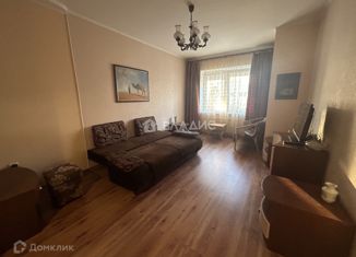 Сдам 1-комнатную квартиру, 38 м2, Калининград, улица Докука, 11