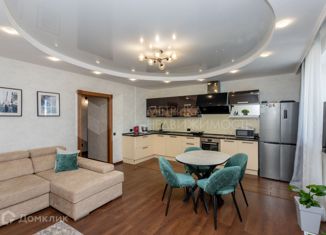 Продажа 3-ком. квартиры, 98 м2, Тюмень, Пролетарская улица, 109