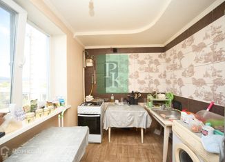 Продается 3-ком. квартира, 55 м2, Бахчисарай, улица Фрунзе, 91