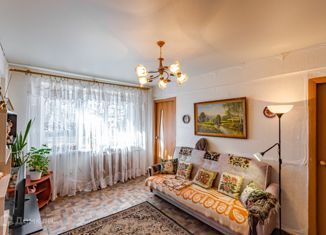 Продается четырехкомнатная квартира, 58.6 м2, Вологда, улица Текстильщиков, 21А, 6-й микрорайон