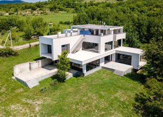 Продаю дом, 748 м2, село Россошанка, Запрудная улица, 36