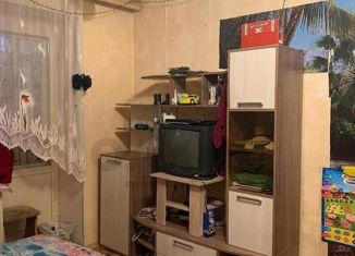 Продается 1-комнатная квартира, 32 м2, поселок городского типа Товарково, микрорайон Первомайский, 9