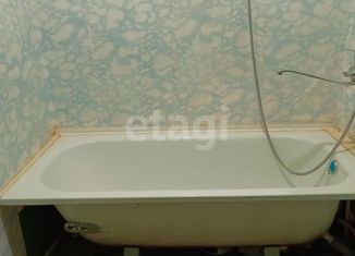 Продаю 1-ком. квартиру, 30.5 м2, Верхняя Салда, улица Молодёжный Посёлок, 68