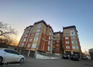 Продаю квартиру студию, 50 м2, Элиста, улица Джангара, 7