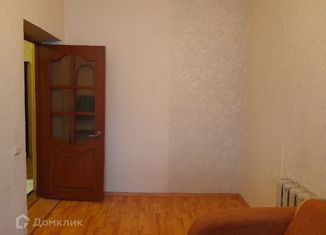 Продается двухкомнатная квартира, 43 м2, Александровск, улица Кирова, 2