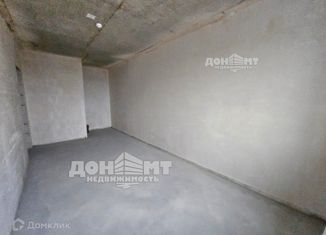 Продам 1-ком. квартиру, 40 м2, Ростов-на-Дону, Миллеровская улица, 102, Советский район