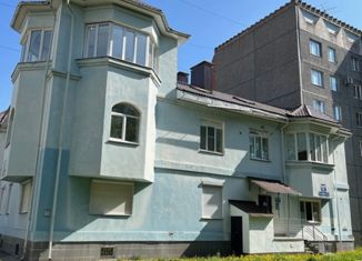 Многокомнатная квартира на продажу, 312 м2, Череповец, улица Тимохина, 12Б