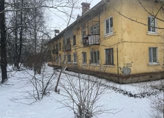 Продаю 2-ком. квартиру, 47.7 м2, Коммунар, Пионерская улица, 15