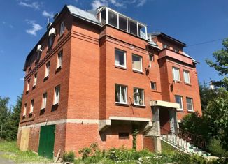 Продаю 3-ком. квартиру, 79.3 м2, Петергоф, улица Войкова, 41