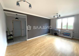 Продажа 3-ком. квартиры, 78 м2, Москва, улица Богданова, 52к2, метро Солнцево