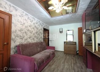 Продается 2-ком. квартира, 46.2 м2, Владивосток, улица Адмирала Кузнецова, 56А