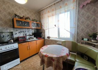 Продается 2-ком. квартира, 53 м2, Ярославль, Яковлевская улица, 16, Заволжский район