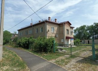 Продам 4-комнатную квартиру, 59.5 м2, Городовиковск, Советская улица, 17