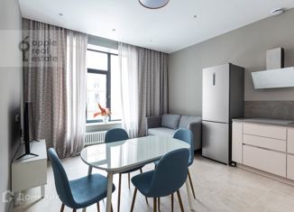 Сдаю в аренду 2-ком. квартиру, 79 м2, Москва, улица Паршина, 10, улица Паршина